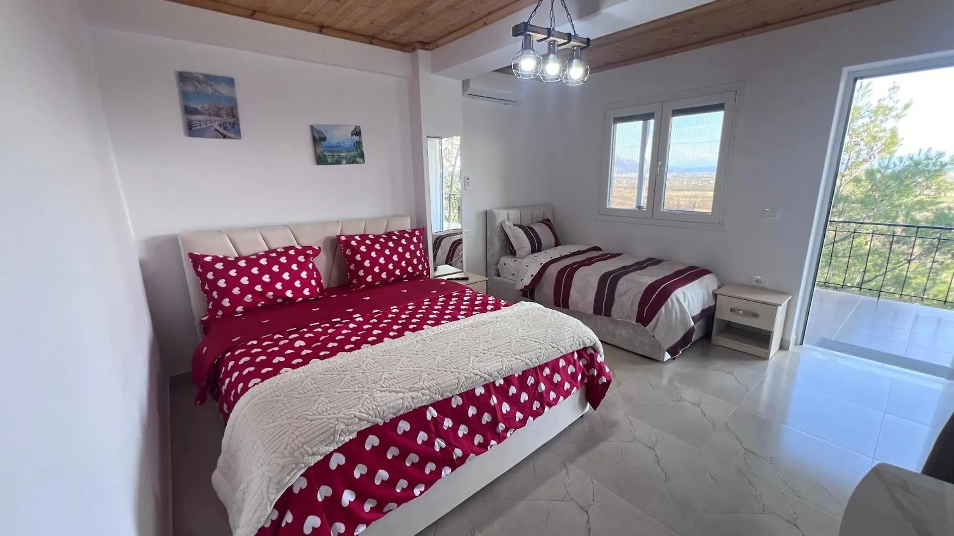 Hotel I Pari Shkoder