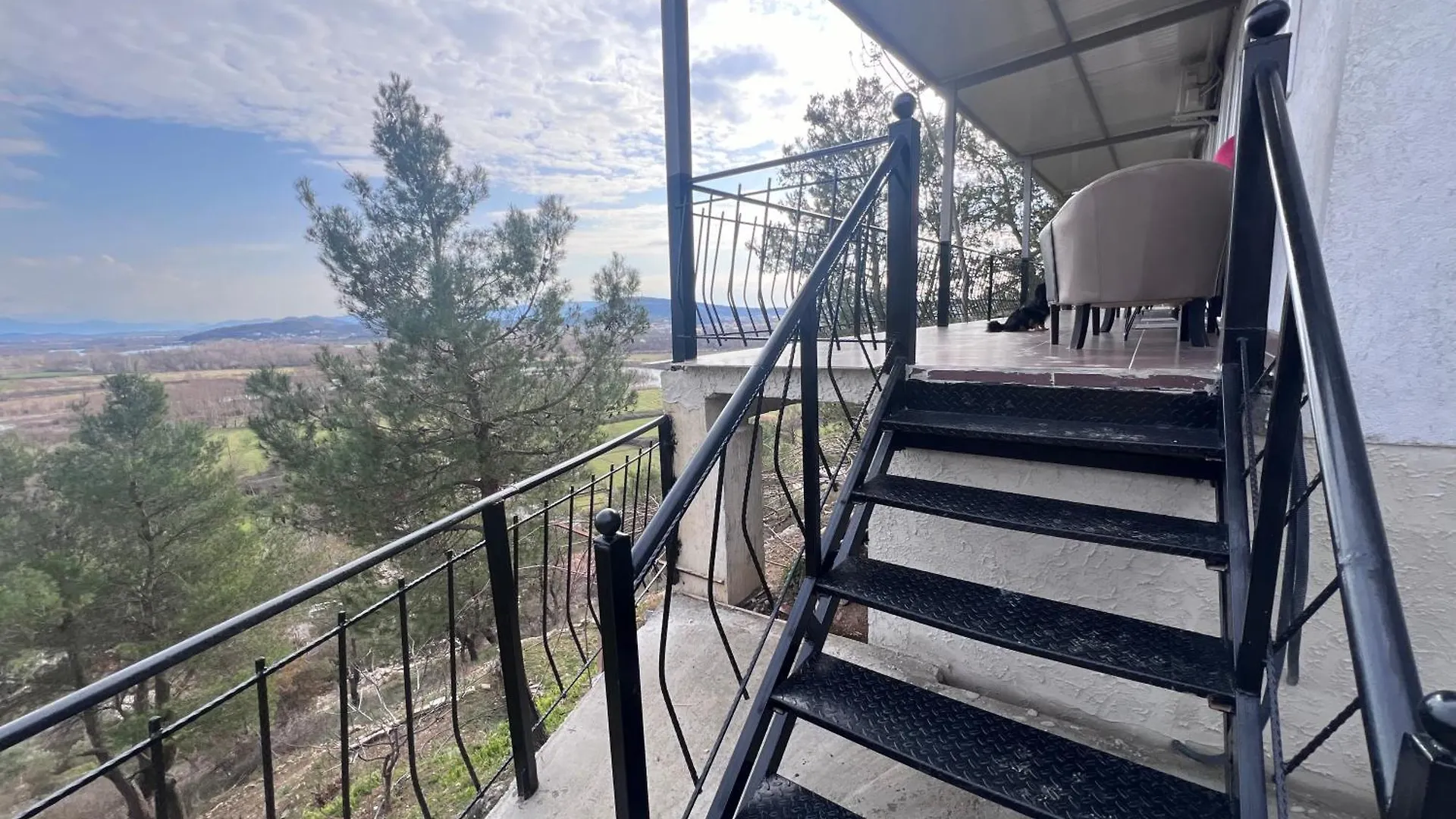 Hotel I Pari Shkoder